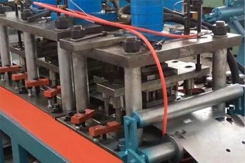 Fire damper forming machine