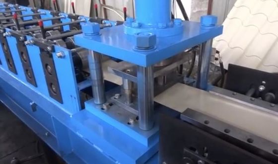 Mobile wall profile forming machine